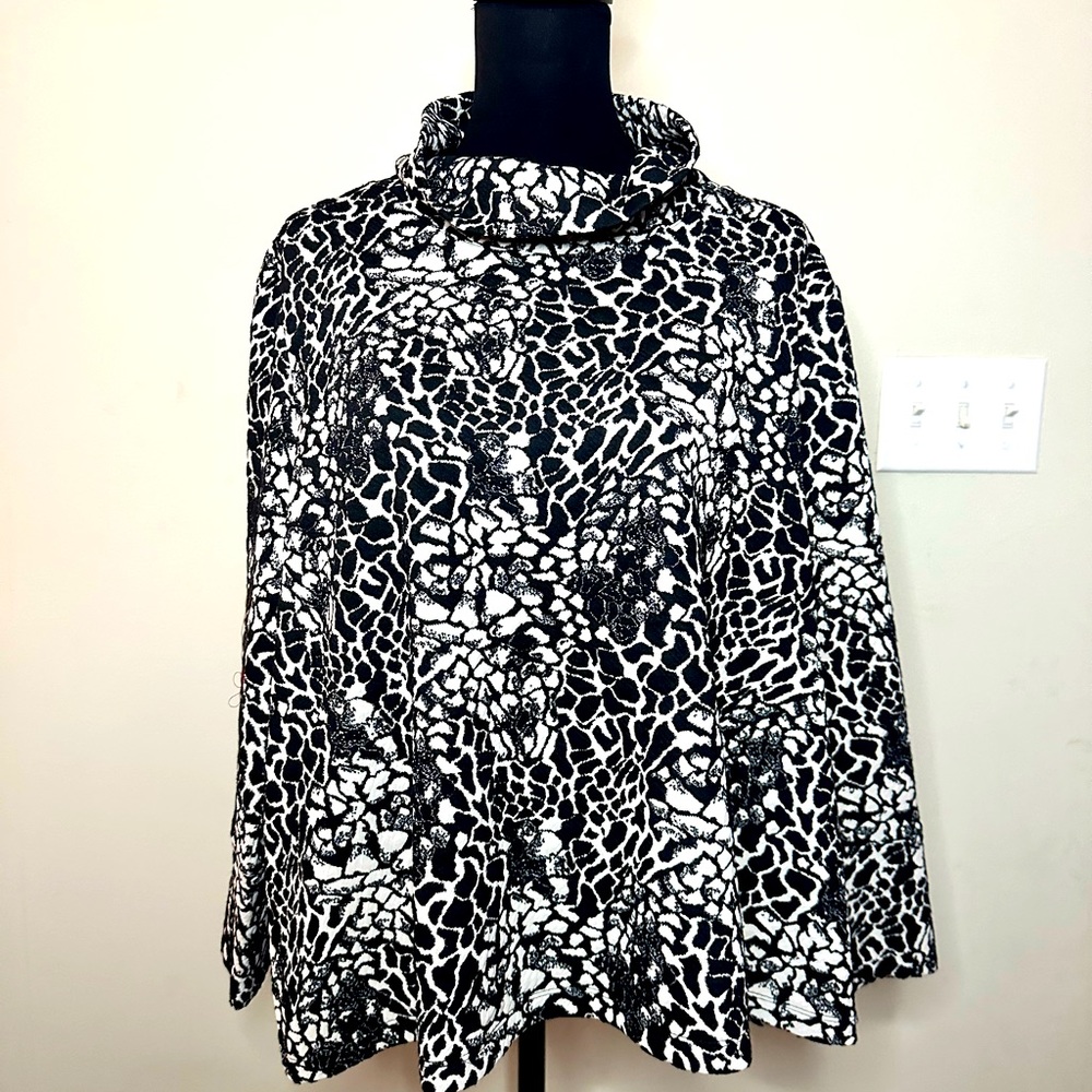 LIV BY HABITAT NOUVEAU KNIT RETRO COWL (PUCKERED KNIT) {WINTER WHITE}